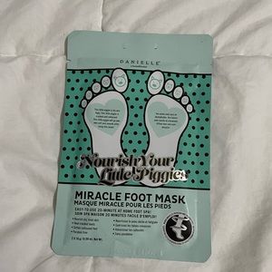Foot mask
